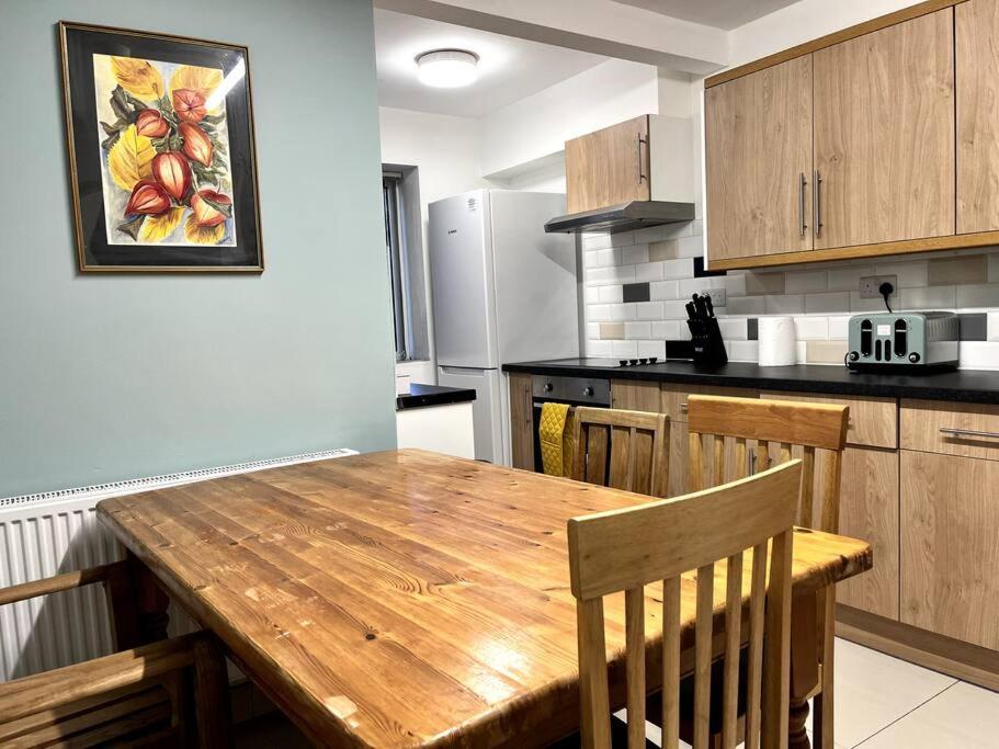 הוילה 3 Bed House Up To Guests 7 In אוקספורד מראה חיצוני תמונה